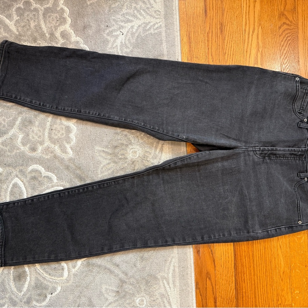 Old Navy women’d Dark Gray Straight Jeans